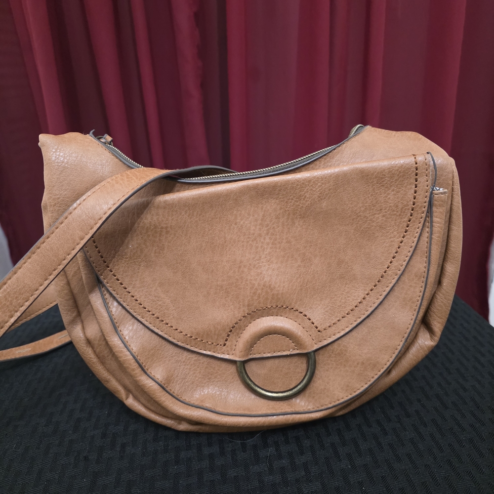 Tan Saddle Crossbody Bag with Ring Detail – Time and Tru Kennedy